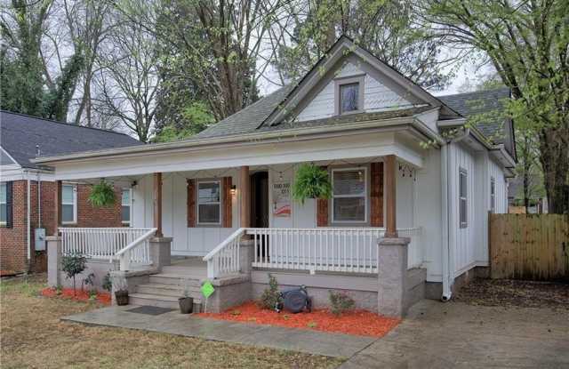 1130 Larosa Terrace SW Gallery 2