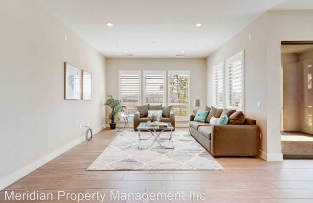 8337 Distinctive Dr Gallery 4
