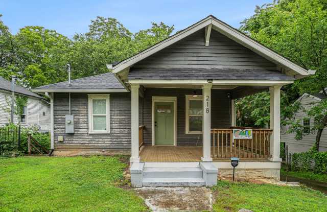 4 Bedroom 3 Bath w/ Full Studio Basement photos photos