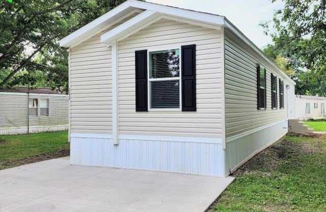 5810 US Highway 20 East - 5810 U.S. 20, Huron County, OH 44889