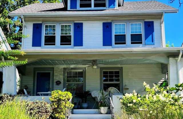 402 Brinley Avenue photos photos