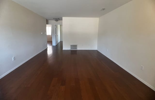 Charming Two Bedroom Home on Pueblo's Southside Gallery 3