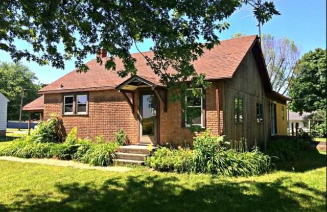 308 Lawnridge Avenue Gallery 1