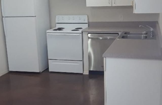 2615 2nd Ave - 2615 2nd Avenue, Canyon, TX 79015