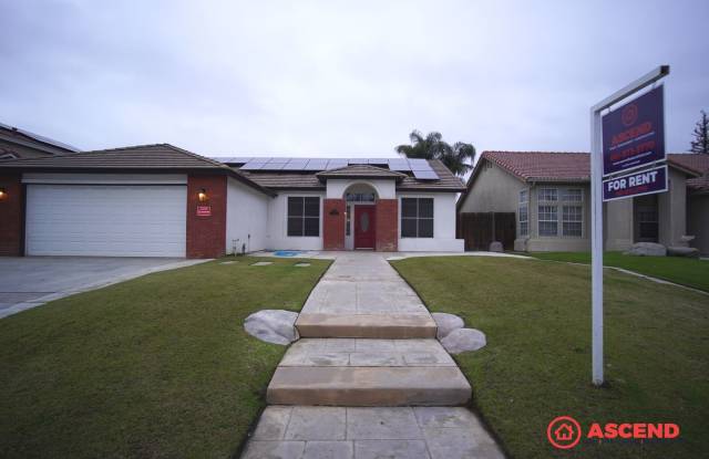 Beautiful 3 Bedroom + Office Home with a Pool! - 10808 Academy Avenue, Bakersfield, CA 93312
