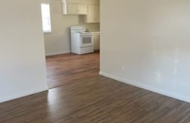 NICE HOME IN THE RIDGECREST AREA. PETS NEGOTIABLE WITH OWNERS APPROVAL Gallery 3