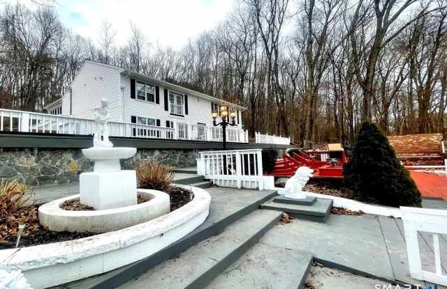 112 Woodbine Street photos photos