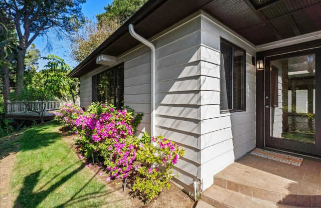 Private Hillside Retreat with Expansive Yard, Chef’s Kitchen, and Spa-Like Primary Suite photos photos