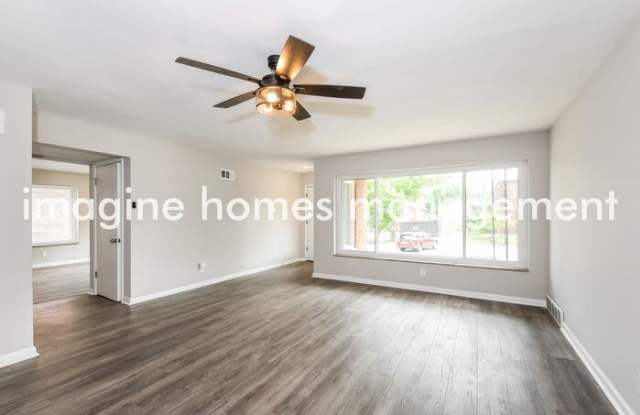 7337 Balson Avenue Gallery 4