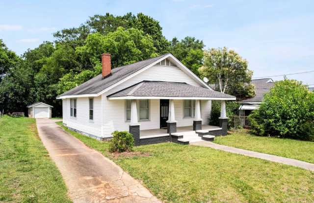 Updated West End Cottage Gallery 3