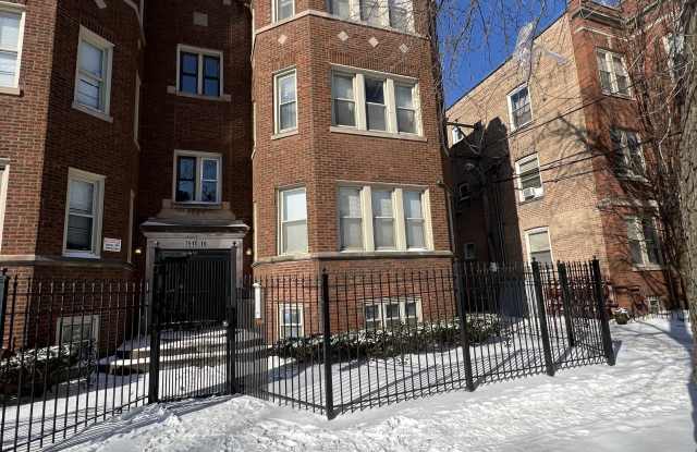 7516 South Essex Avenue - Unit 3 photos photos