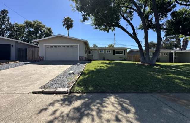1320 Sheridan Avenue - 1320 Sheridan Avenue, Roseville, CA 95661