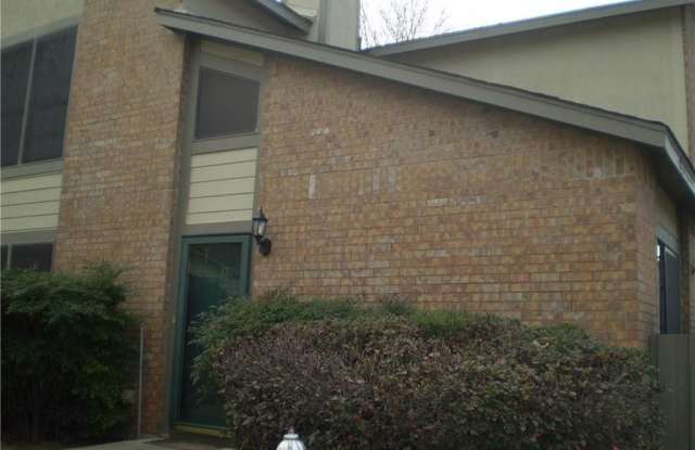 348 W Harwood Road Gallery 3