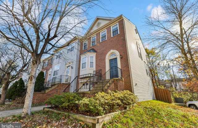 5835 STREAM POND Court Gallery 4