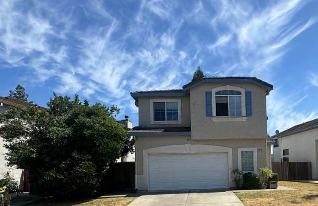 Beautiful 4BD, 2.5BA Home in a Great Location! photos photos