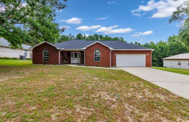 GREAT 4 BED / 2 BATH IN Crestview Gallery 4