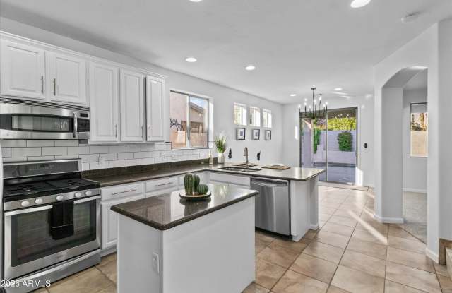 17646 W STATLER Drive Gallery 3