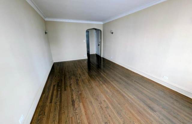 6703 North Greenview Avenue photos photos