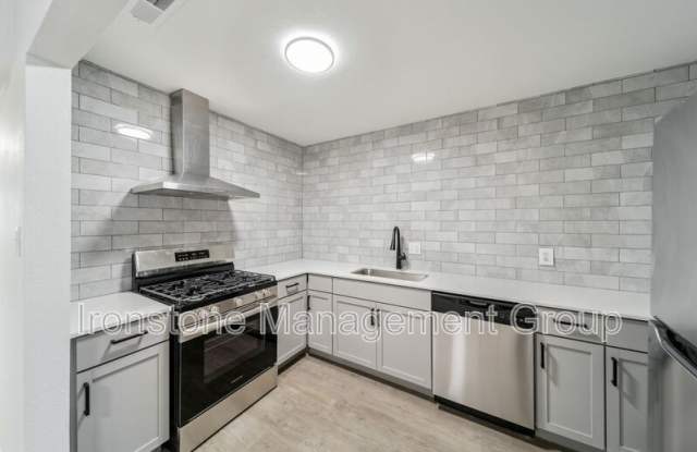 4525 E 31st Street photos photos