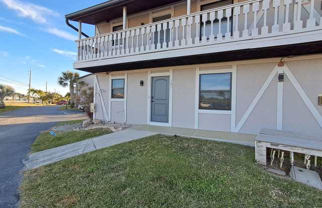 2/2 Condo Off of McGreggor $500 OFF FIRST MONTH photos photos