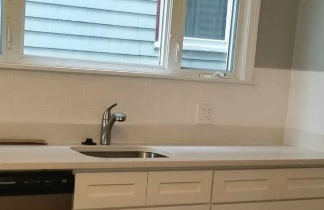 74 Winchester St - 74 Winchester Street, Medford, MA 02155