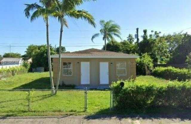 10470 SW 173rd st photos photos