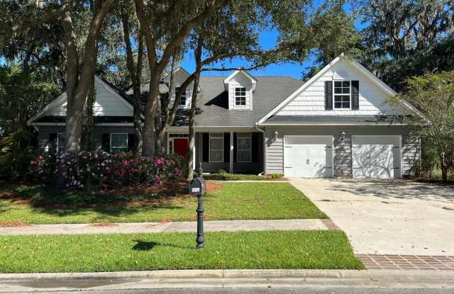 Charming 4BR/2.5BA House in Savannah photos photos