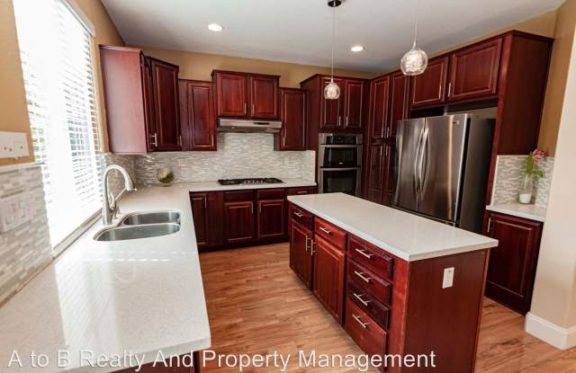 7115 Cerro Crest Dr Gallery 2