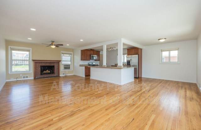 425 S 40th St photos photos