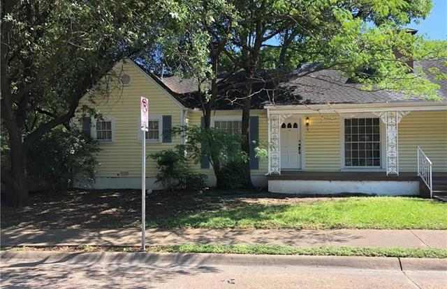 504 W Colorado Boulevard - 504 West Colorado Boulevard, Dallas, TX 75208