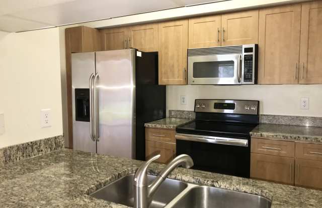 6533 EMERALD DUNES Drive Gallery 4