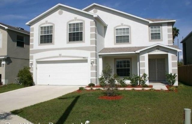 9503 Somerset Island Ct - 9503 Somerset Island Court, Town 'n' Country, FL 33615