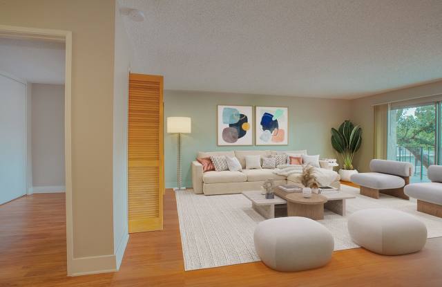 Villas of Pasadena Apartment Homes Gallery 2