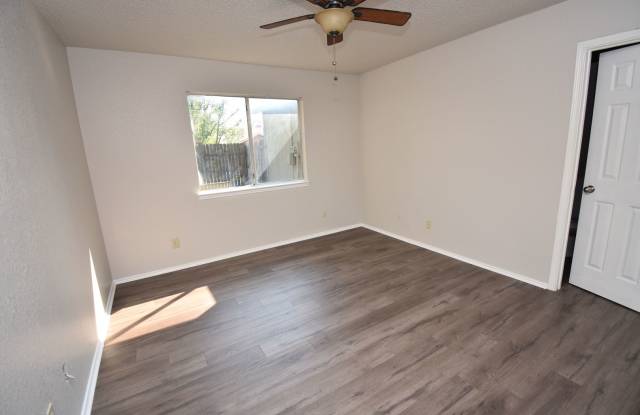 3-2-1 Duplex Pflugerville photos photos