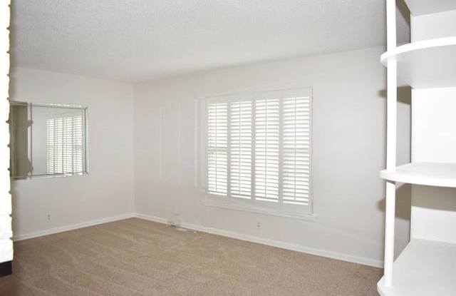 3705 Ruth Road Gallery 3