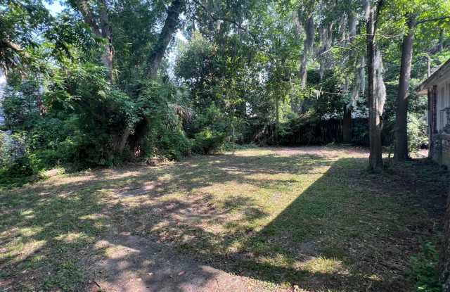 Four Bedroom - Two Bathroom - Single Family - Great Fenced Yard photos photos