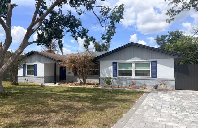 Beautifully Remodeled Lake Front Solar home. Call Sheila Campbell 407-687-7900 photos photos