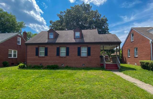 108 E Roanoke St photos photos