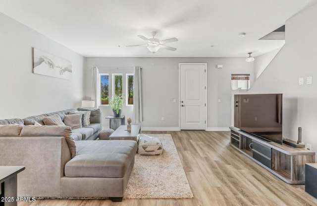 2821 S SKYLINE Drive unit: 141 photos photos