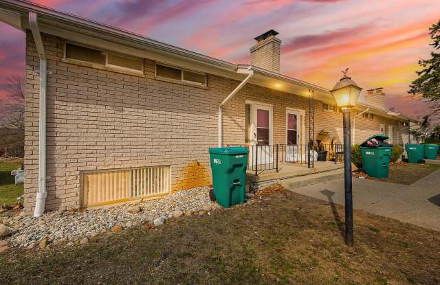 Freshly Updated 2BR Home in Prime White Lake Location! photos photos