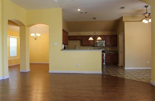 704 Bethany Lake Boulevard Gallery 3