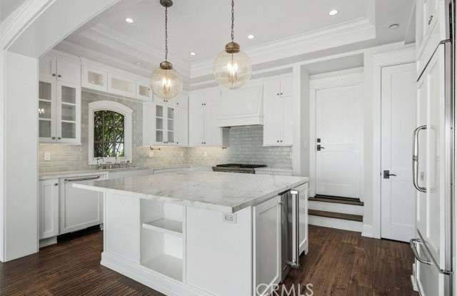4 South Stonington Road Gallery 4
