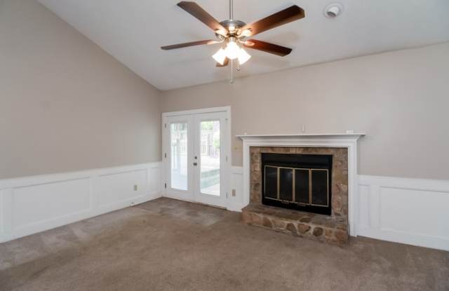1365 Crooked Tree Circle Gallery 4