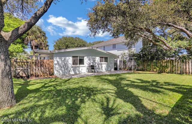1813 SEMINOLE Road - 1813 Seminole Road, Atlantic Beach, FL 32233