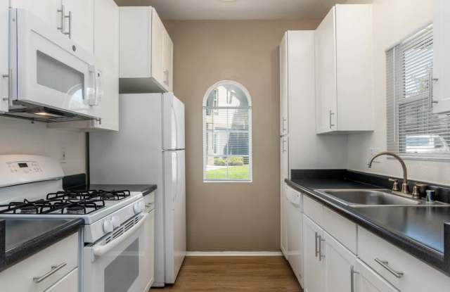 Ridgewood Village Gallery 4