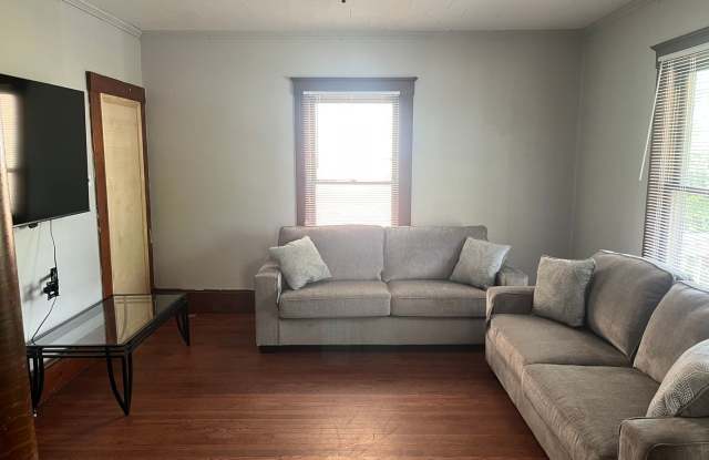 1120 Oakland Gallery 4