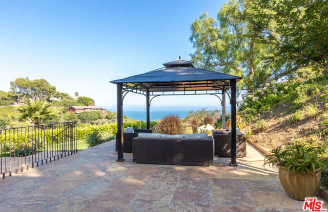 27475 WINDING WAY E - 27475 Winding Way, Malibu, CA 90265