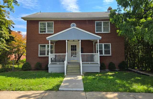 1240 Manor St. photos photos