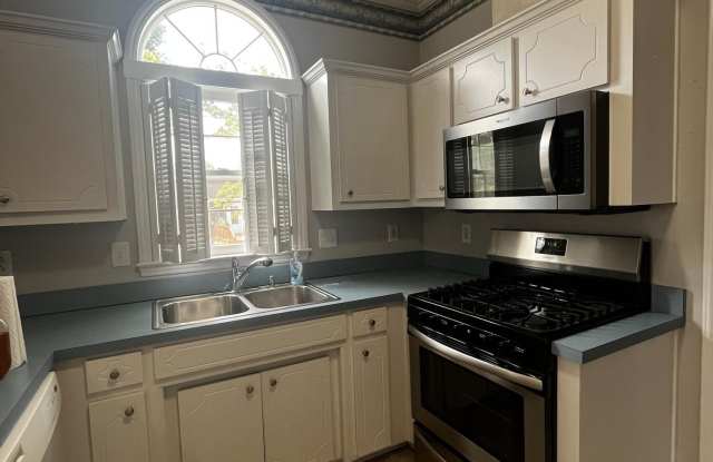 2105 Rail Court photos photos