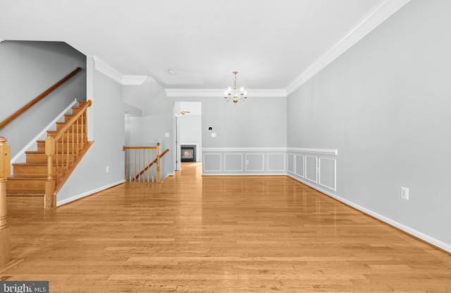 6687 RODERICK Gallery 4